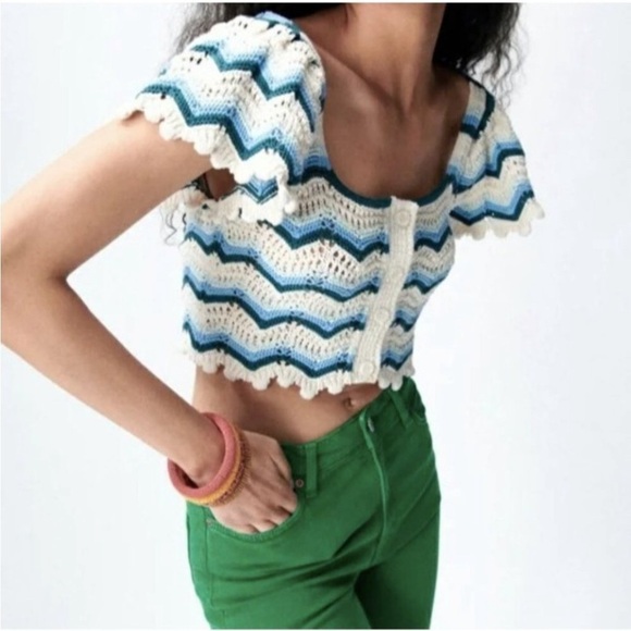 Zara Crochet NWT Crop Top Chevron Scalloped Button Front - Picture 1 of 8